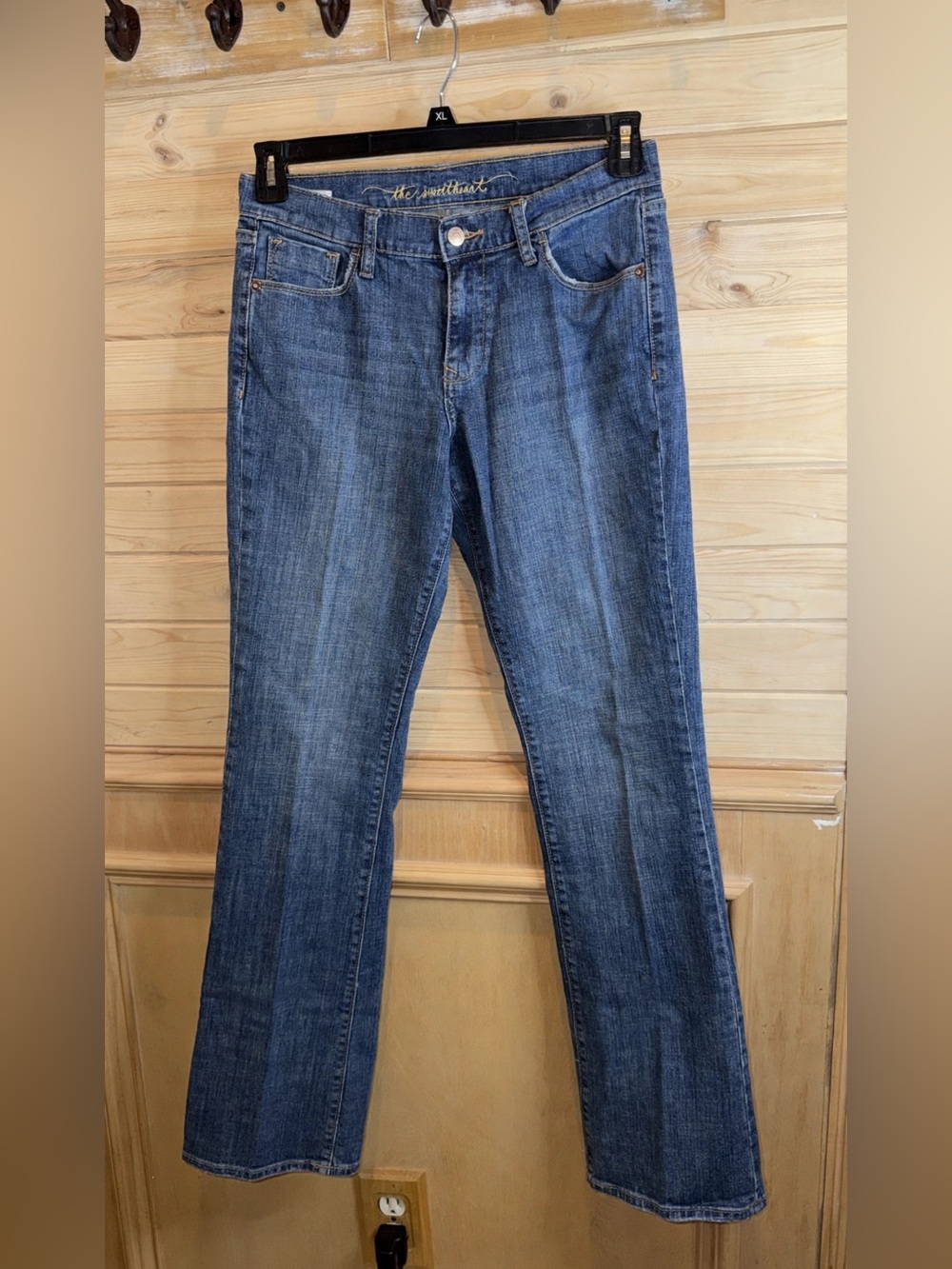 Old Navy Women's Medium Blue Straight-Leg Jeans